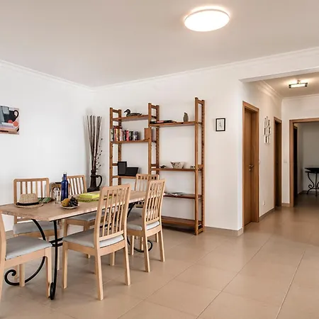 Centre Escape Tavira