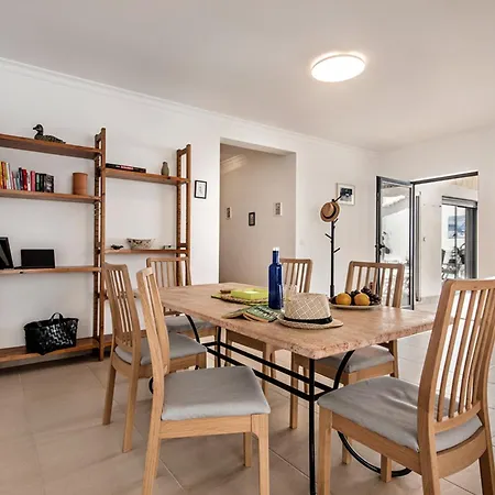 Centre Escape タヴィラ