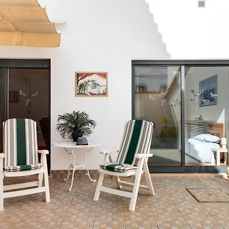 Centre Escape * タヴィラ